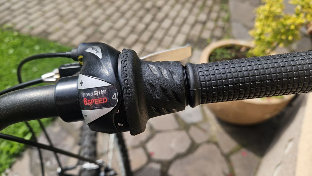 Vând bicicletă 24 inch