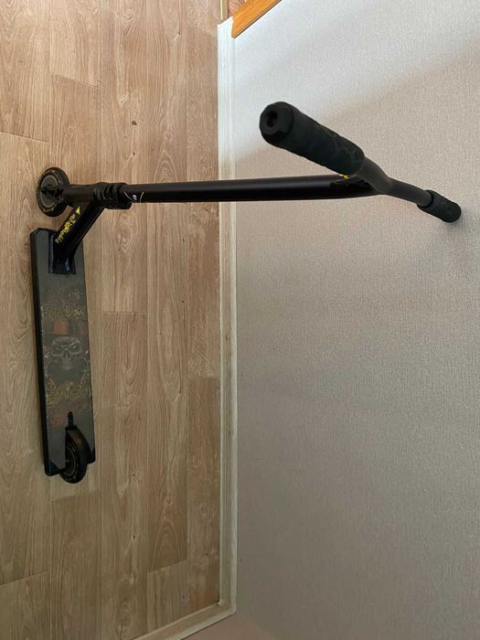 Продам спортивный самокат