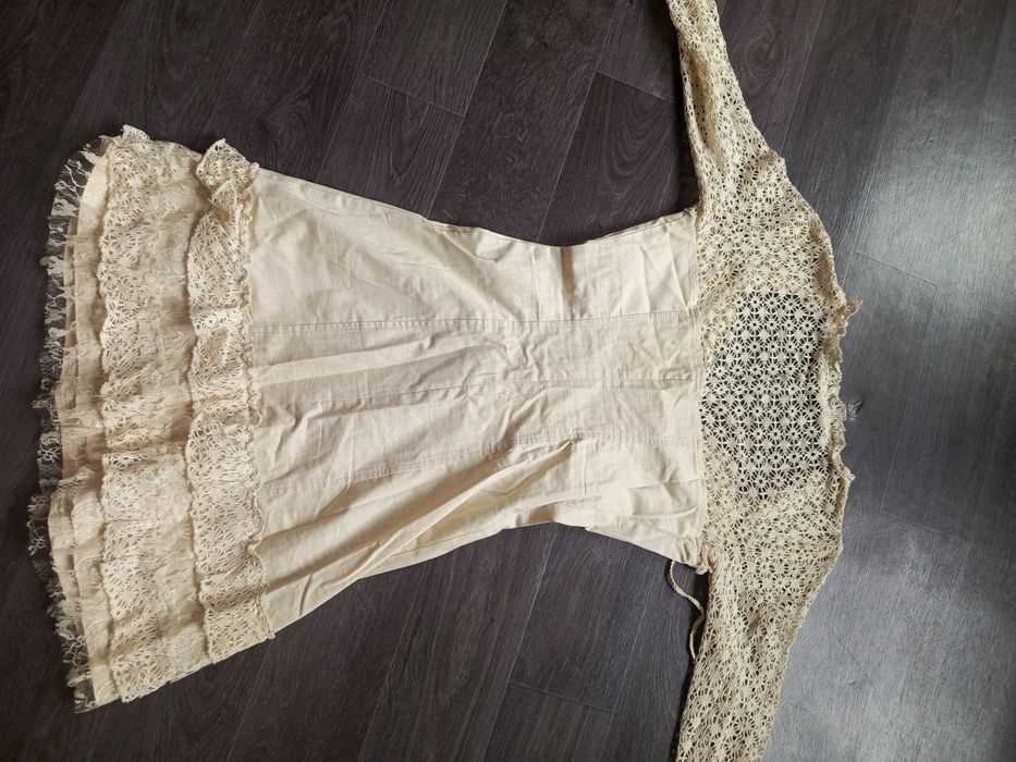 Кружевное платье