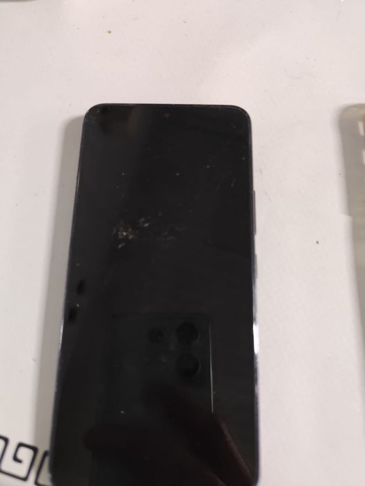 Продается или на обмен самсунгs s22