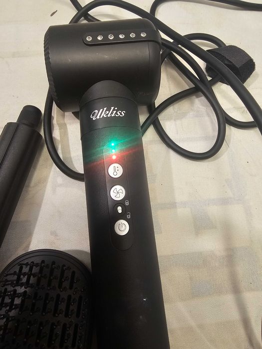 Uscator 7in1 Ulkliss ca si dyson