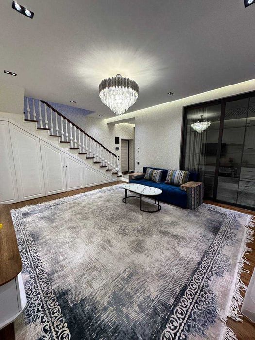 4 комнатная Дуплекс квартира на Паркентском