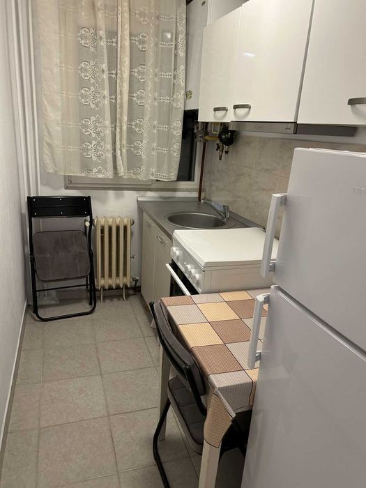 Proprietar inchiriez ap. 2 camere, Spital Judetean, centrala, aer cond