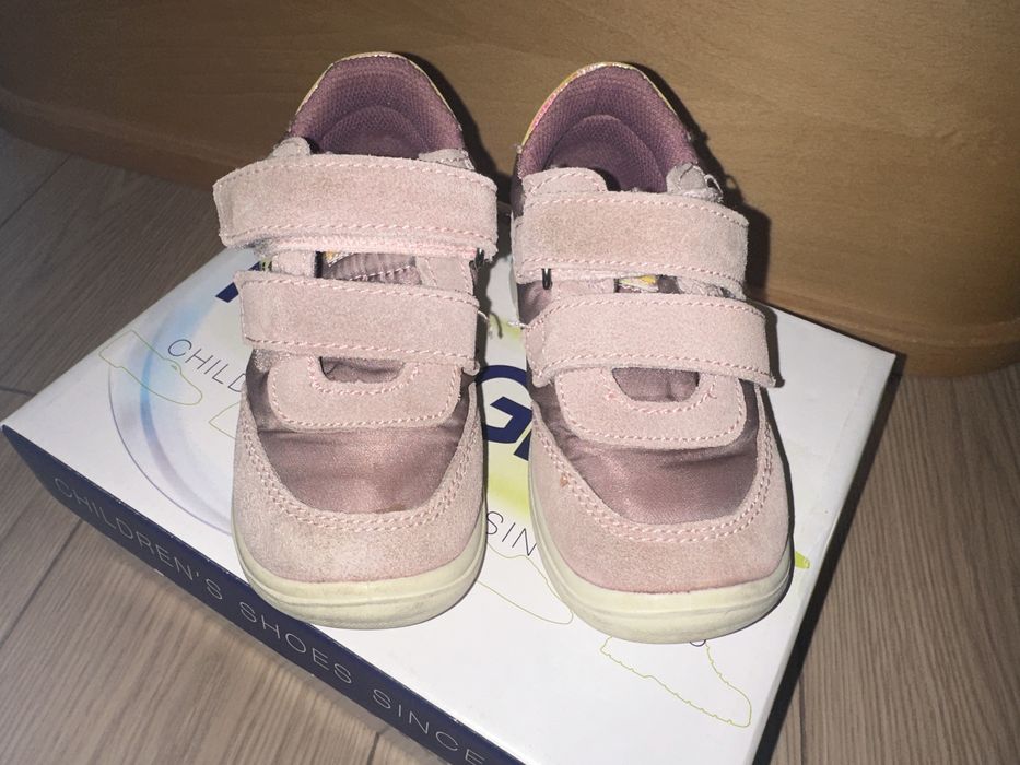 Момичешки обувки Primigi