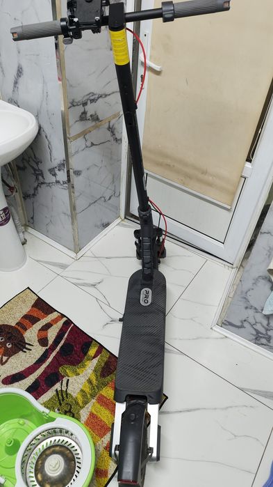 Продам самокат Xiaomi electric scooter 5 pro GL