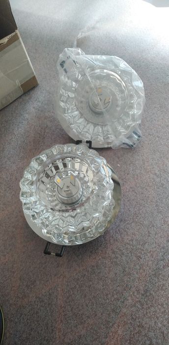 Spoturi de cristal