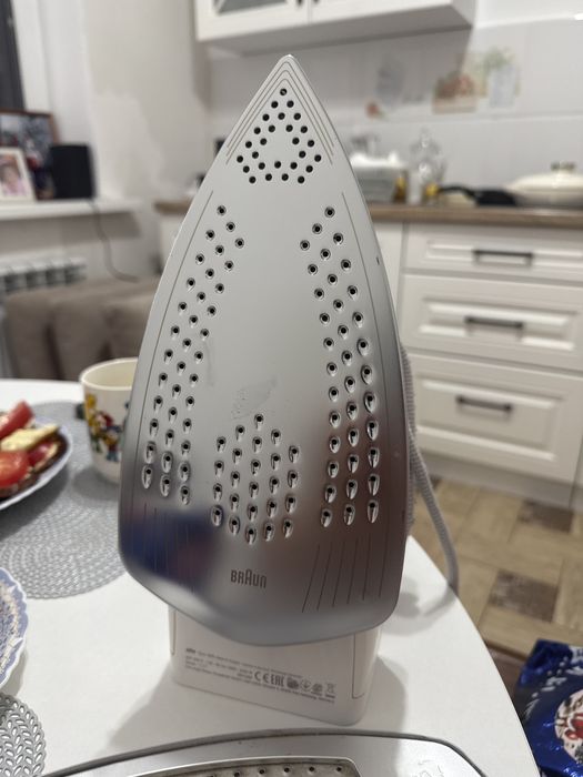Продам Утюг Braun