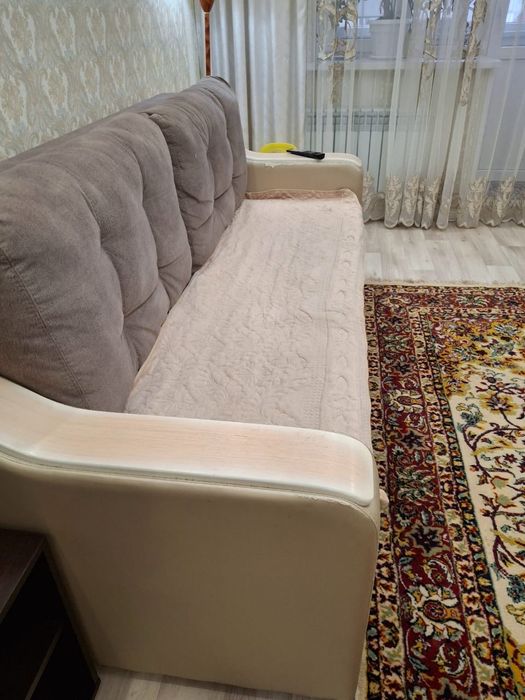 Продам диван в хорошем состоянии