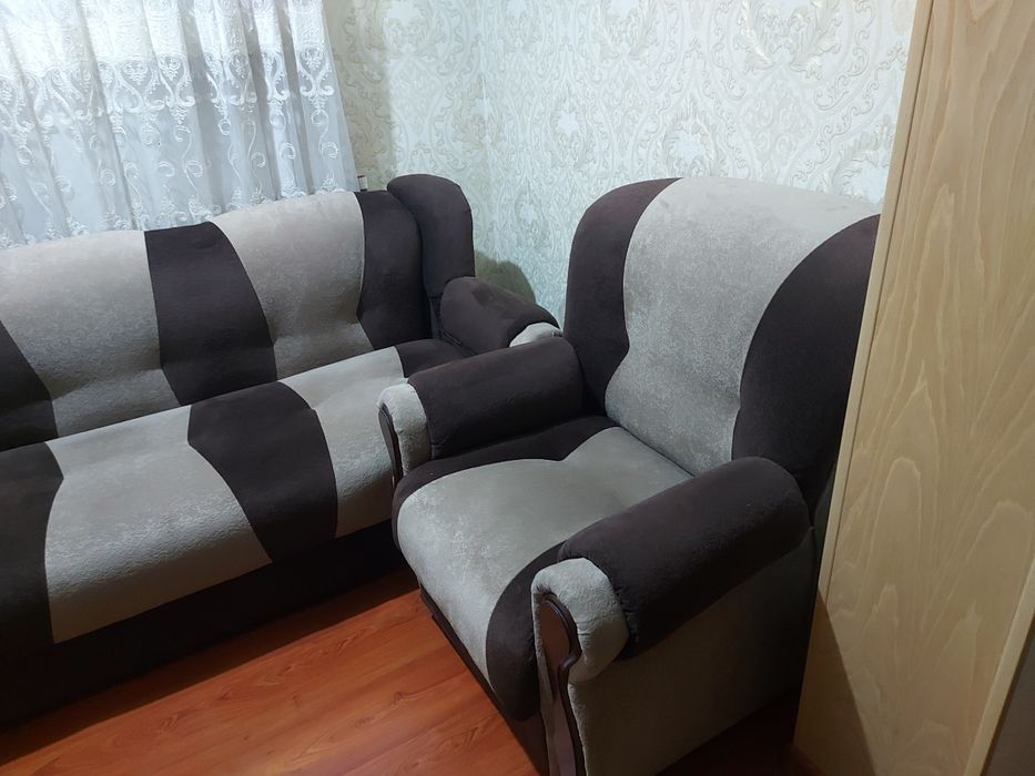 Диван и кресло продается