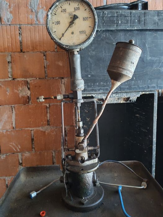 Pompa injectoare