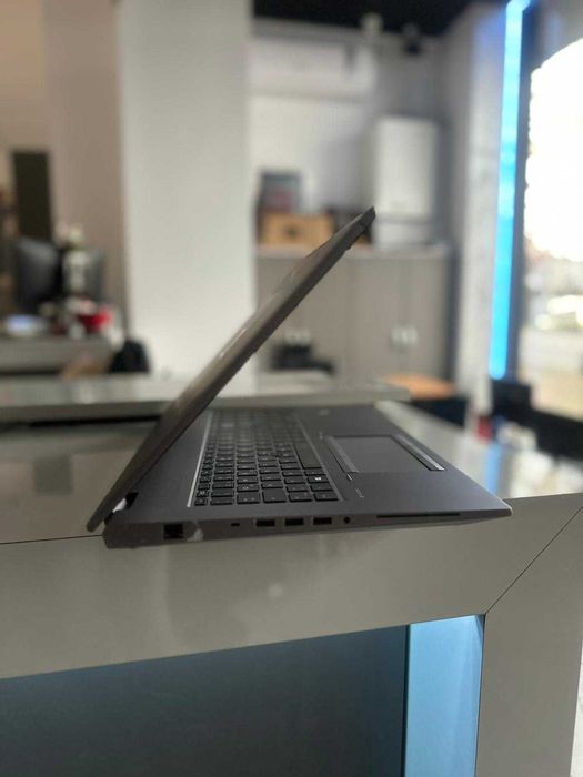 HP ZBook Fury 17 G8 I7-11800H-32gb Ram-1 Tb Ssd-NV RTX A3000