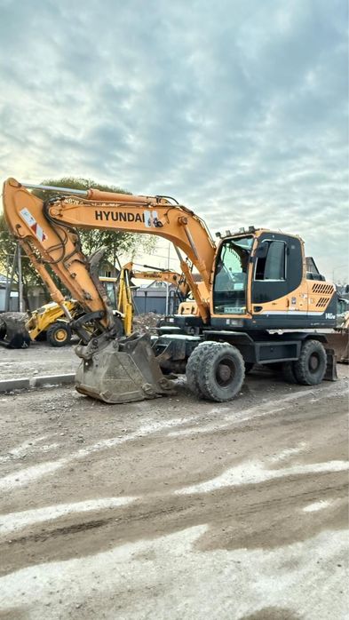 Аренда колесных эксковаторов