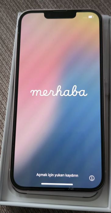 Телефон Iphone 13