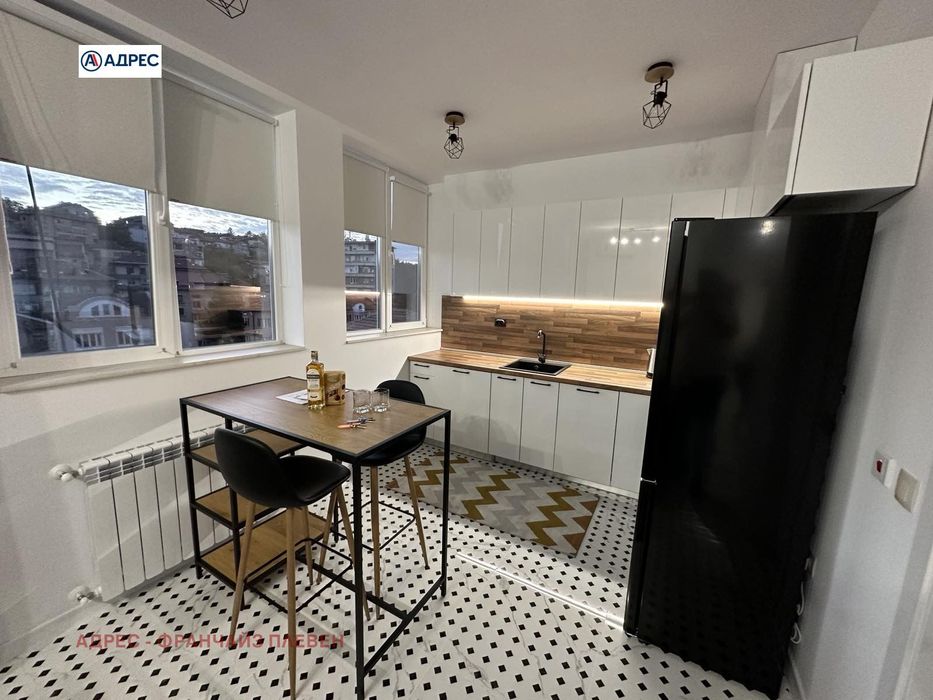 3-стаен в Плевен-Идеален център площ 91 цена 209000