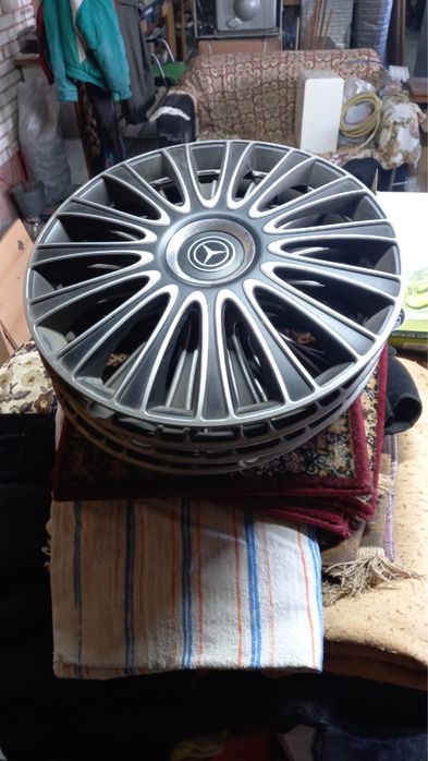 Колпаки на диски Мерседес