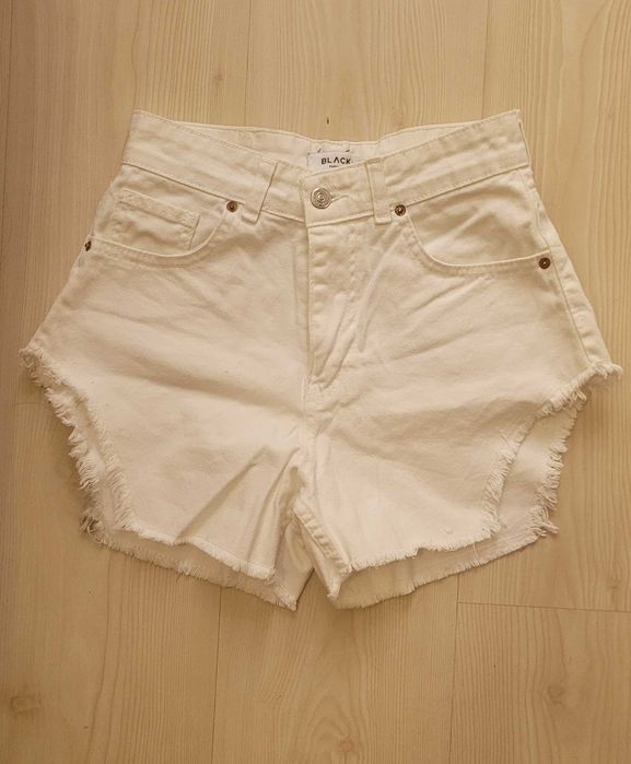 Дънки и панталонки