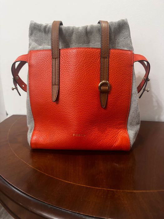 Furla Canvas Tote чанта