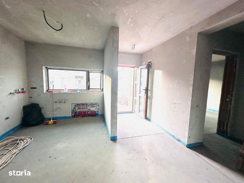 Duplex pe parter 4 camere si 2 bai - Mosnita Noua in zona foarte buna