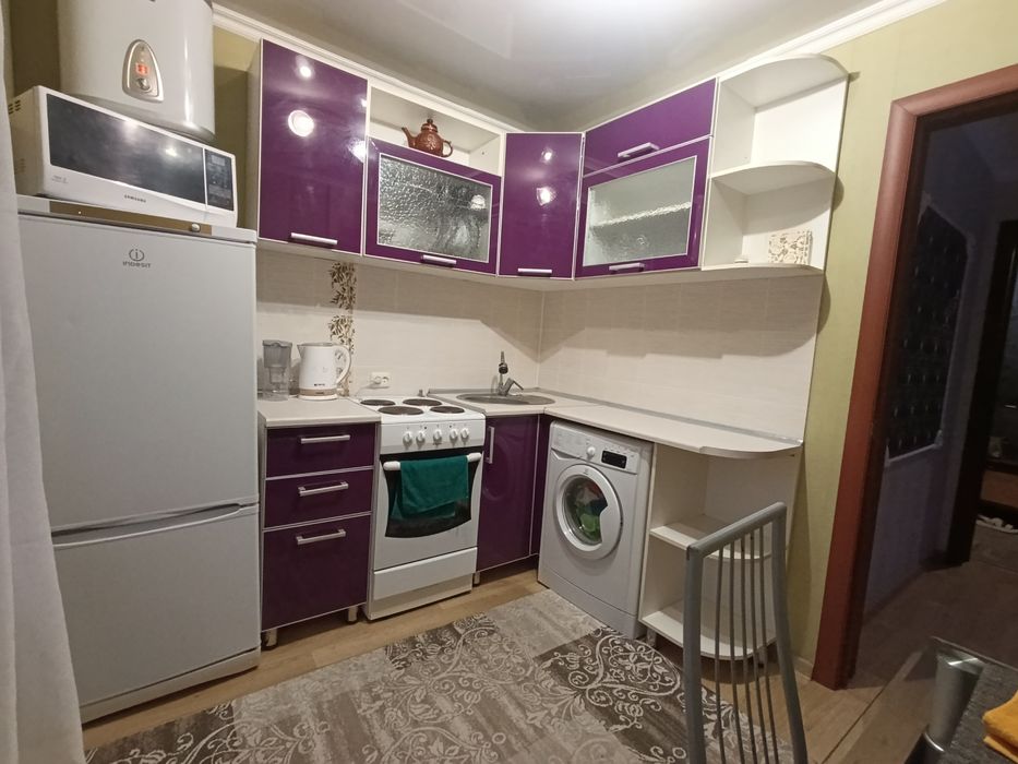 Кухонный гарнитур с плитой