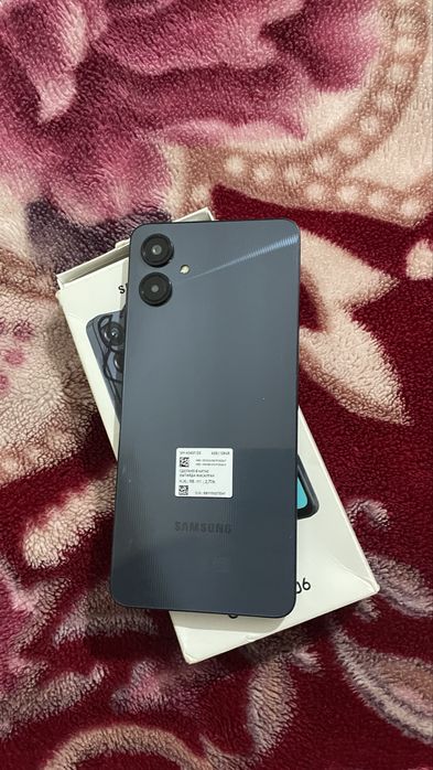 Samsung A06  128гб
