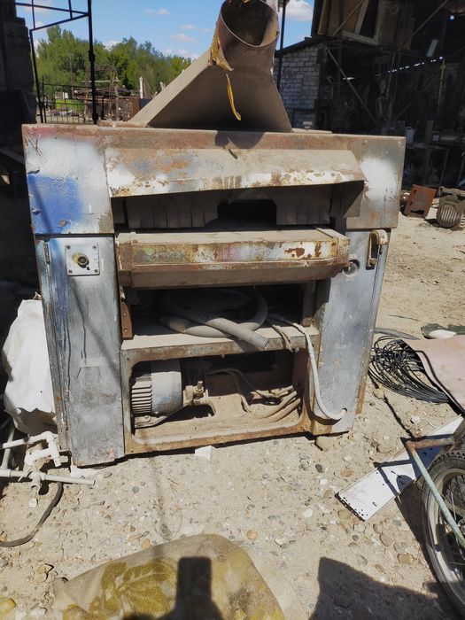 Станки деревообрабатывающие