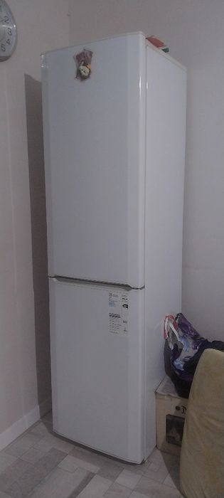 Холодильник полурабочи