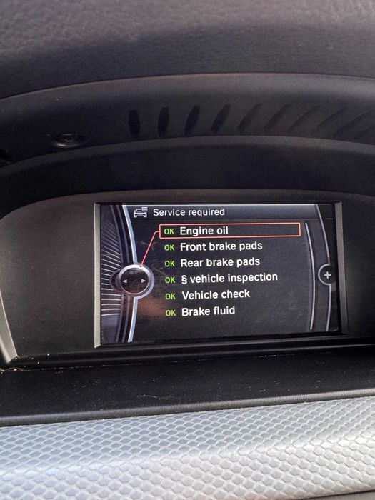 BMW E90 LCI 318i M Paket – 2010 – 2.0 Benzină