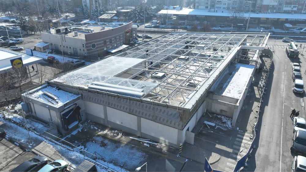 Метална покривна конструкция с ферми – 1100 м² - 850€/тон
