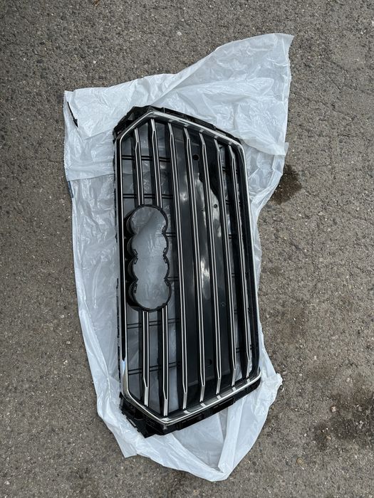 Предна решетка Audi A4 B9