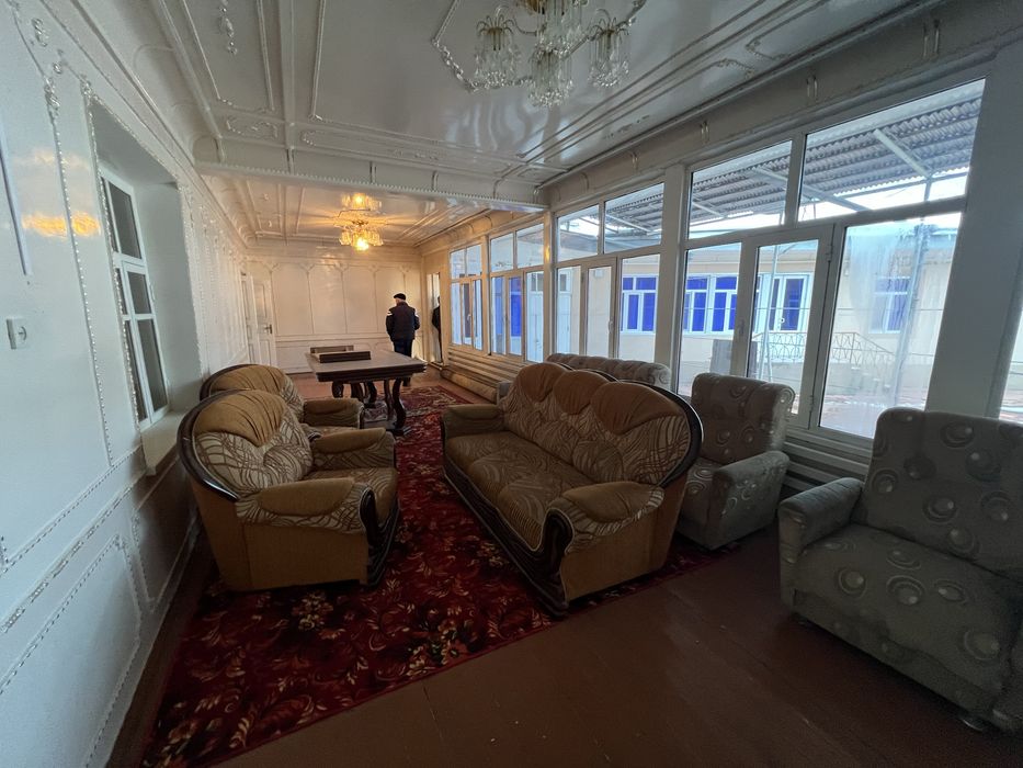 Дом 7 соток парвоз махалле 10 комн,цена 145000 у.е