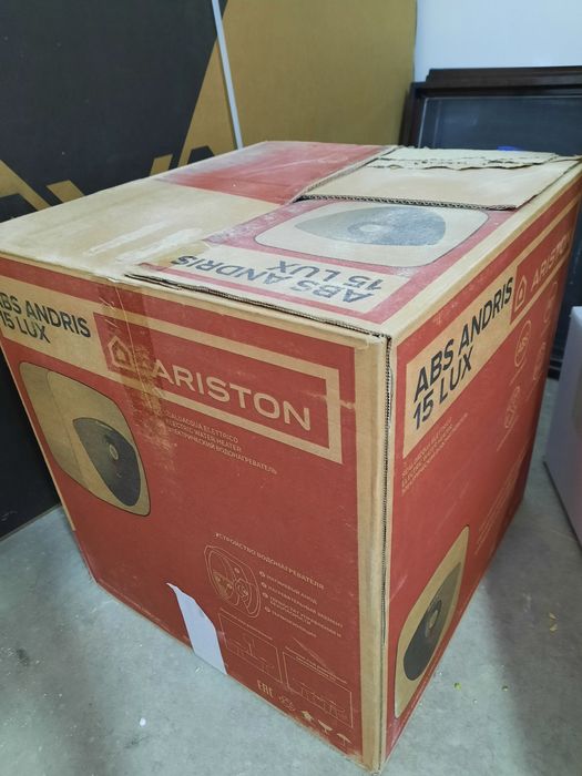 Продам бойлер аристон