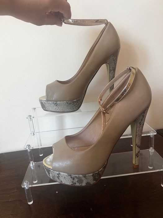 Обувки на ток 39 номер