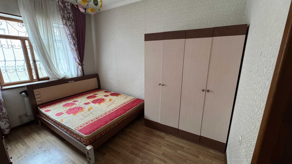 Спальный гарнитура б/у