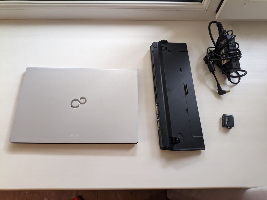 Ультрабук Fujitsu японский на i7