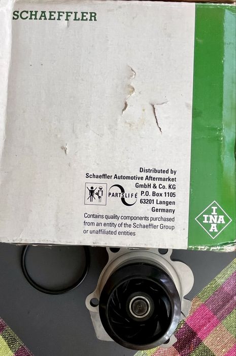 Нова водна помпа "INA" за VW 2.0TDI 2008г.- от Германия