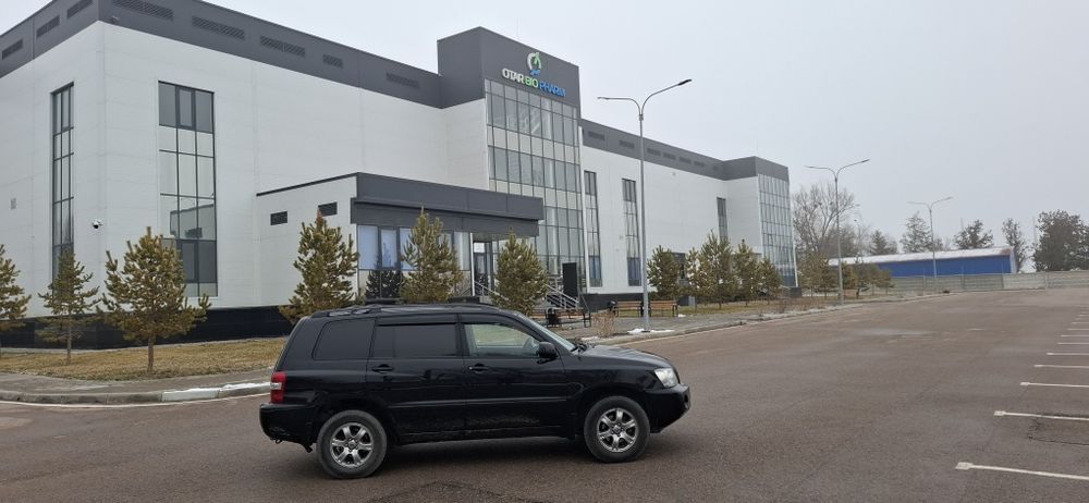 Автомобиль тойота