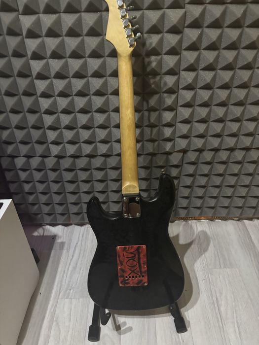 Продаю гитару стратакастер sonor, в необычном дизайне