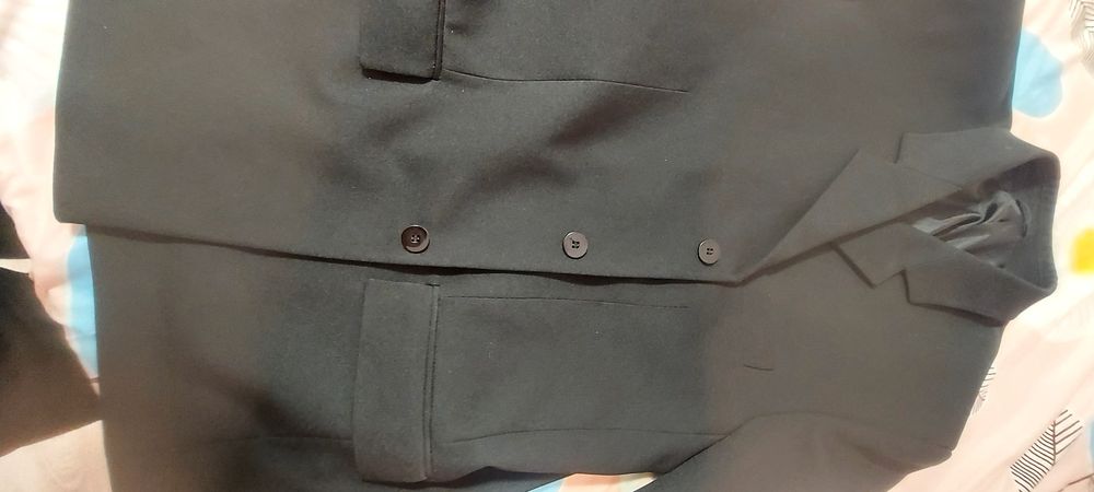 Sacou pt bărbați elegant negru mărime 52 stare impecabila
