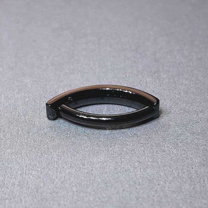 PIERCING CLICKER de titaniu negru