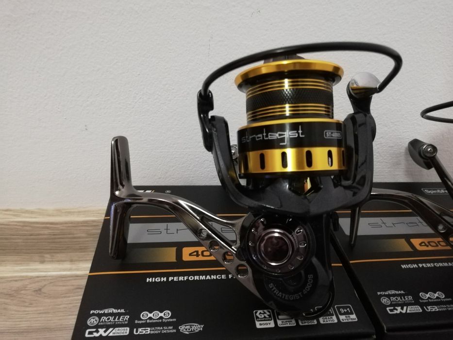 Mulineta FL Strategist Feeder 4000 model nou 2022