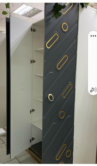Продам новый шкаф
