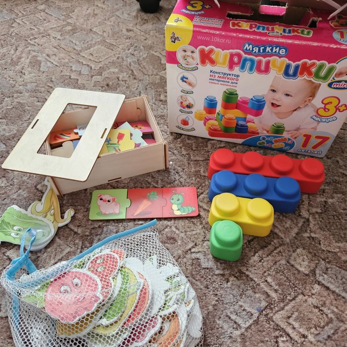 Детские развивающие игрушки