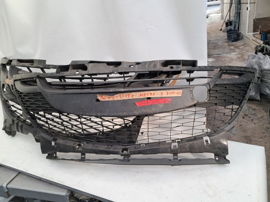 Централна решетка грил Mazda 3 2009/2017г