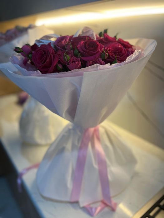 Букет кустовая роза