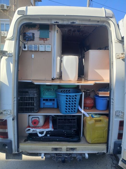 Бус - кемпер, за къмпинг, риболов и удоволствия