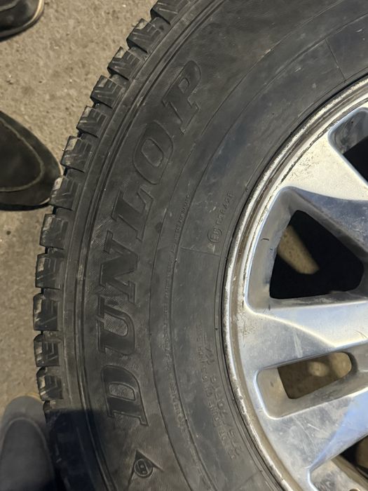 Зимние резины с дисками комплект