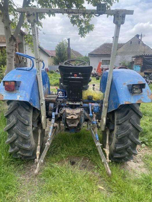 Vand Tractor David Brown de 55 de cai perfect fuctional