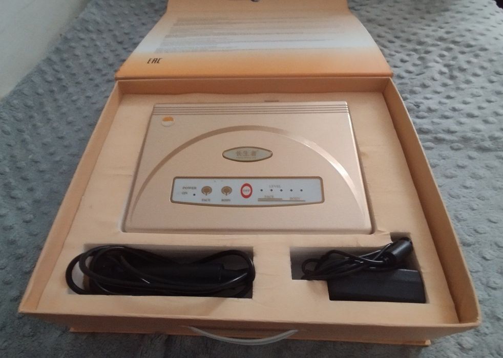 Массажёр для лица.