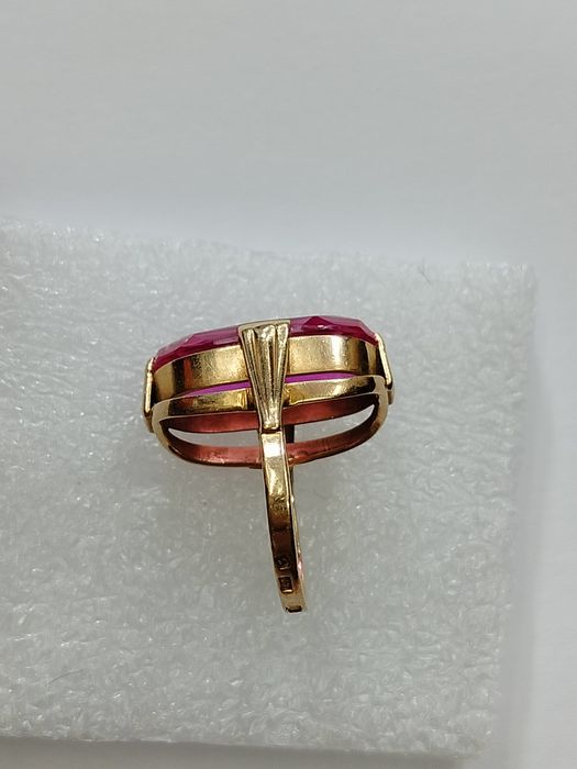 Продам золотое кольцо