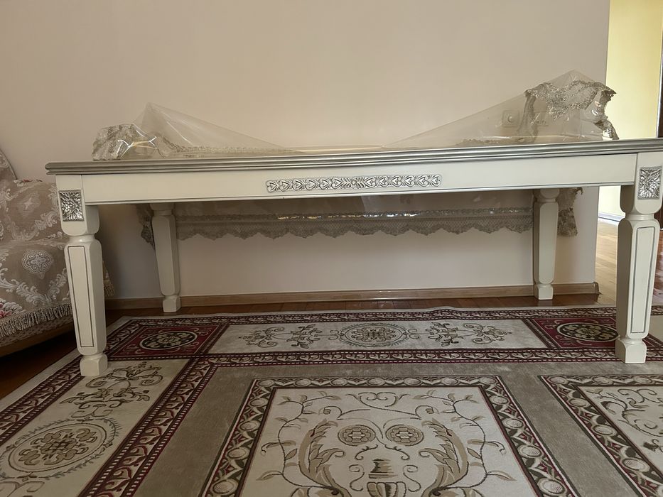 Продам стол в отличном состоянии